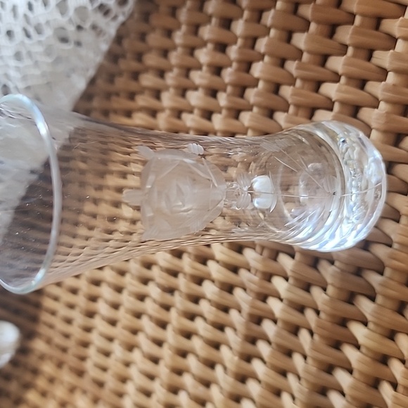 Vintage Floral Etched Glass Small Handled Bud Vase - Picture 4 of 8
